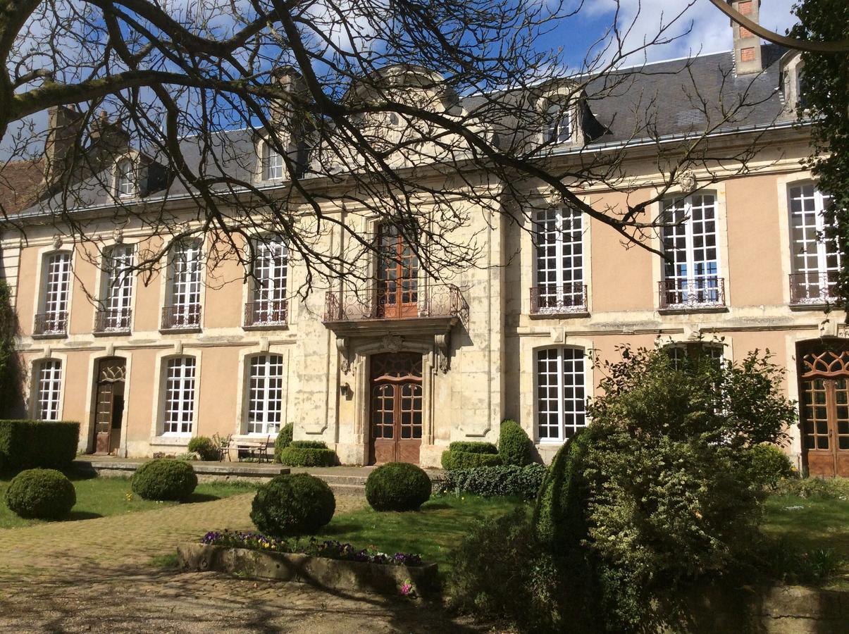 Hotel Des Tailles Mortagne-au-Perche Eksteriør billede
